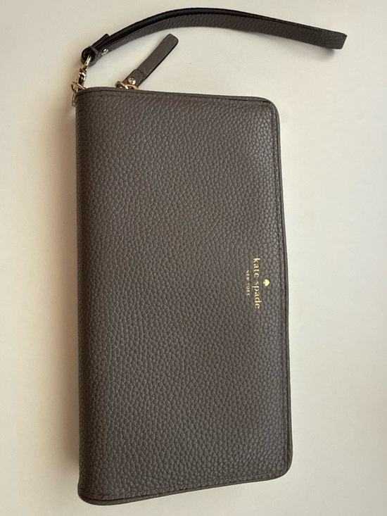 kate spade Handbags - Kate Spade Grey Pebbled Leather Zip Around Wristlet Wallet Quiet Luxury